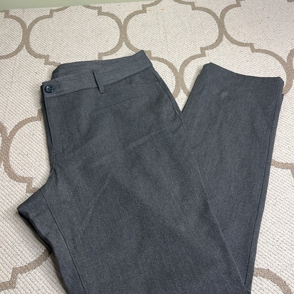 Eddie Bauer Travel Pants Straight Leg Mid Rise Curvy Trousers size 14 - Picture 1 of 17